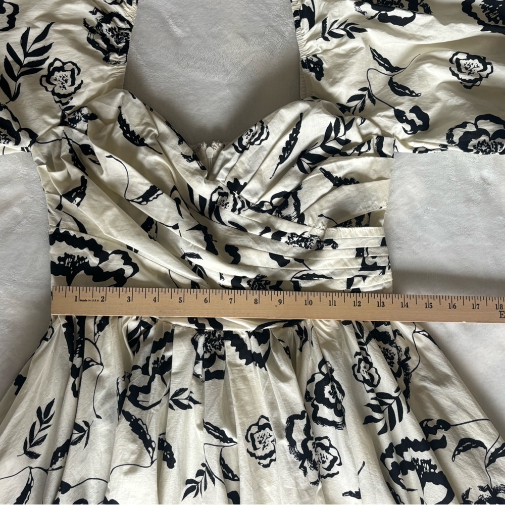 NWT Vestique Black & White Floral Puff Sleeve Babydoll Mini Romantic Dress Small - Picture 6 of 13